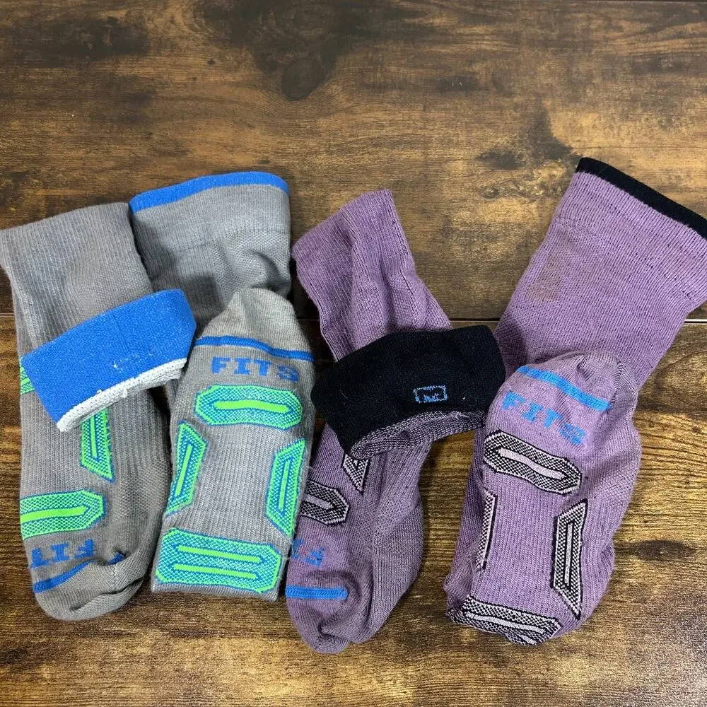 FITS Sz M Merino Wool Snowboard Socks Ultra Light Cushion Over Calf W 7.5-9.5